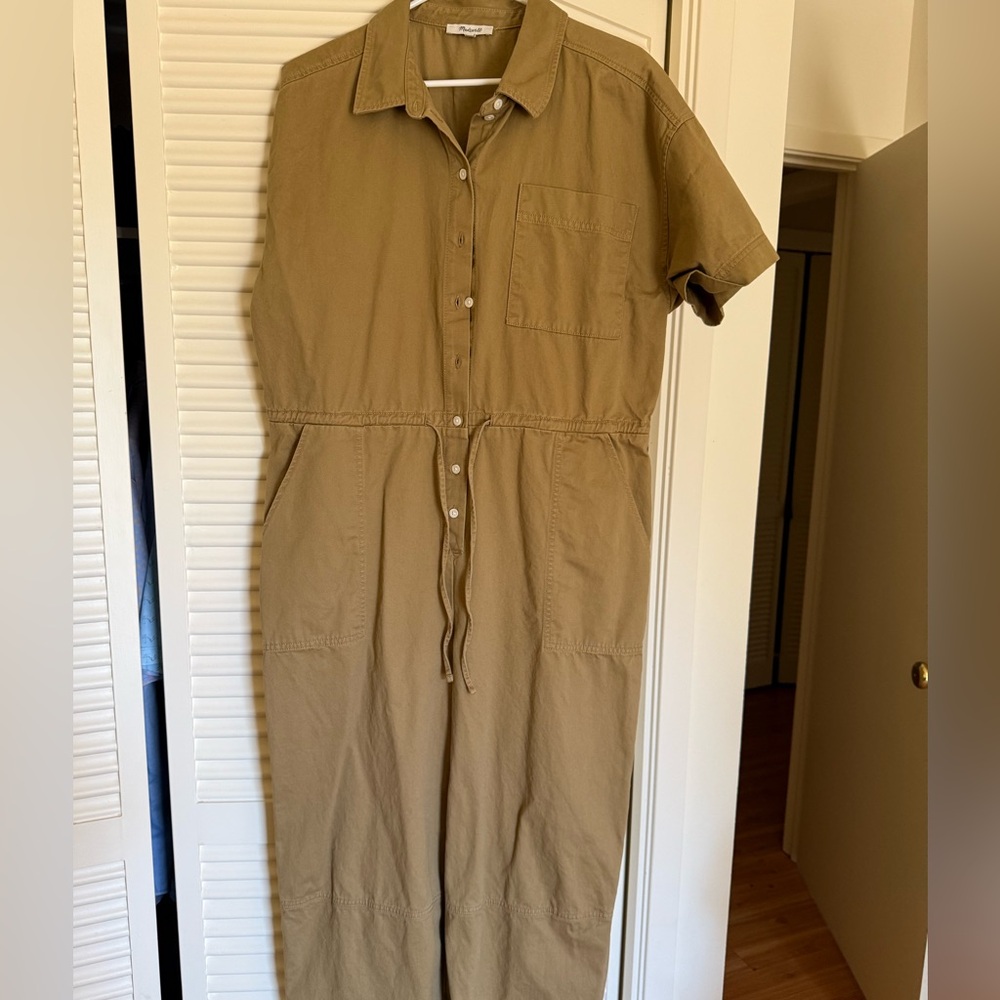 Madewell Tan Jumpsuit/coveralls 
Size 12